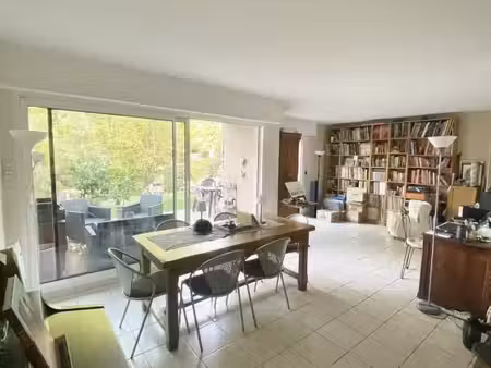 pavillon 7 pièces 136 m²