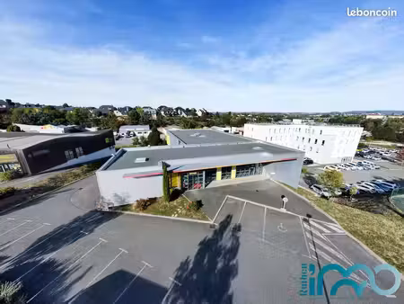 local commercial 1200 m² rodez