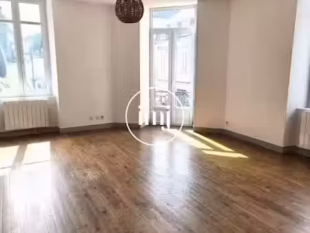 location appartement 3 pièces 88 m² à saint-yrieix-la-perche (87500)  495 €