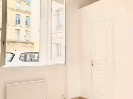 location appartement 1 pièce 12 m² à versailles (78000)  398 €