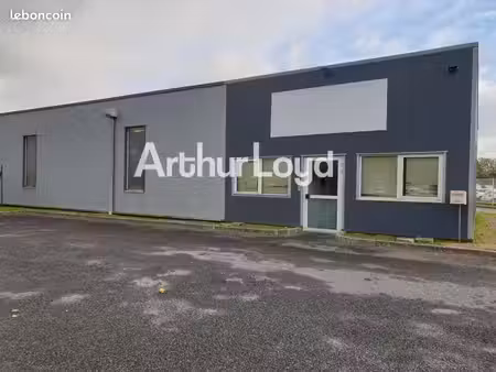local 300 m² vire