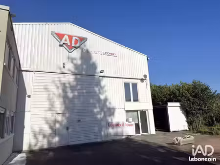 local 558 m² boissy-sous-saint-yon