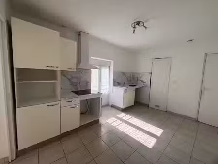location appartement 2 pièces 60.59 m² à saint-ambroix (30500)  470 €