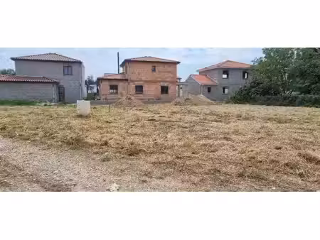 terrain constructible neuf à vendre