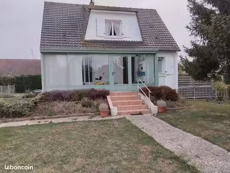 maison individuelle dans lotissement très calme près centre ville
