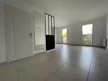 location appartement 1 pièce 33.29 m² à neuville-sur-saône (69250)  619 €