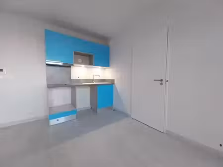 location appartement 2 pièces 38.2 m² à vias (34450)  640 €