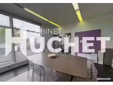 bureaux 567 m²