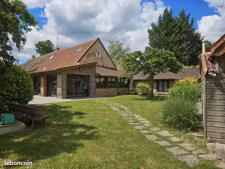 maison 7 pièces 161 m²
