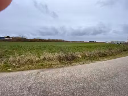 terrain constructible neuf à vendre