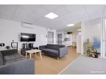 bureau 199 m²