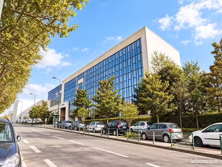 bureaux 4 052 m²