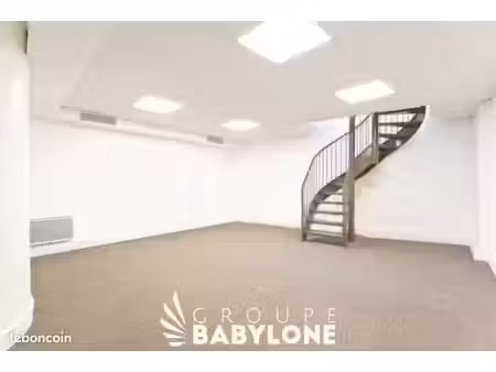 bureau 111 m²
