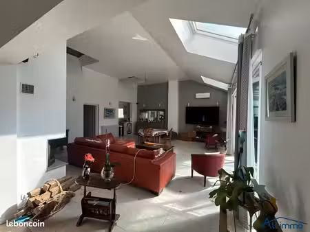local 268 m² saint-maur-des-fossés
