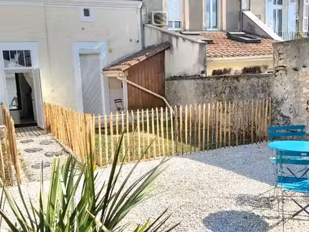 a louer grand t1 bis avec terrasse et jardin