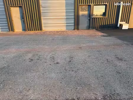 local 132m2 à louer à st laurent de la prée