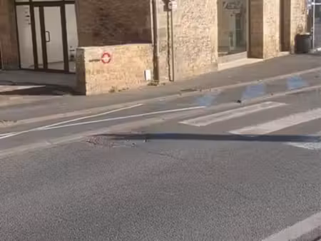 local commercial 55 m2 - grande visibilité