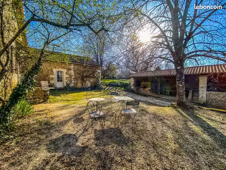 propriété 11 pièces 300 m²