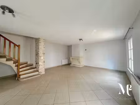 maison de ville à louer