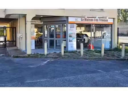local commercial à louer