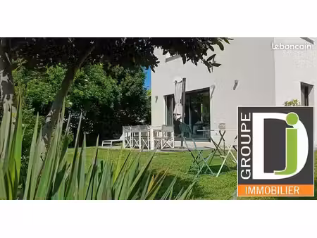 maison 4 pièces 102 m²