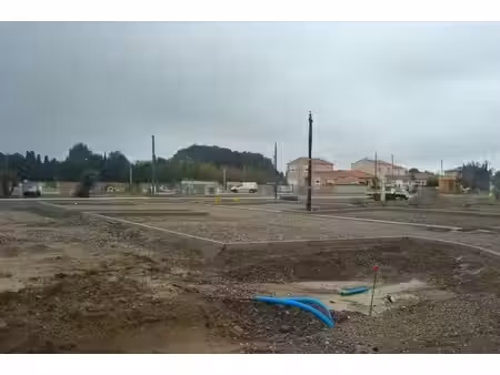 terrain constructible neuf à vendre
