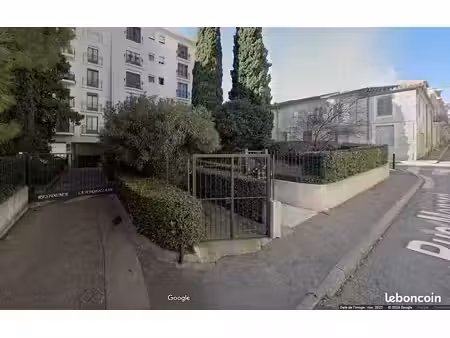 parking/box nimes