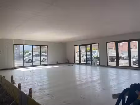 local commercial à louer