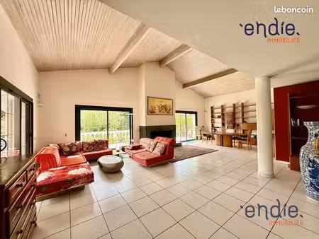 propriété 9 pièces 309 m²