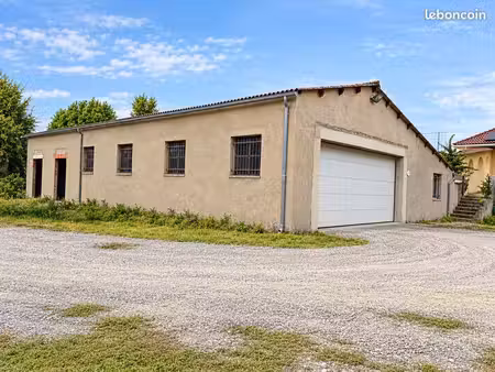 atelier entrepôt hangar
