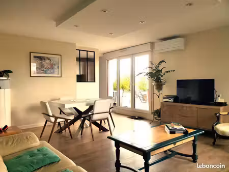 appartement t3bis avec terrasse 3ème et dernier étage (ascenseur) - 85 m²