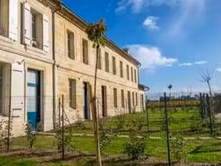 appartement t2 1er étage non meublé 45 35 m²