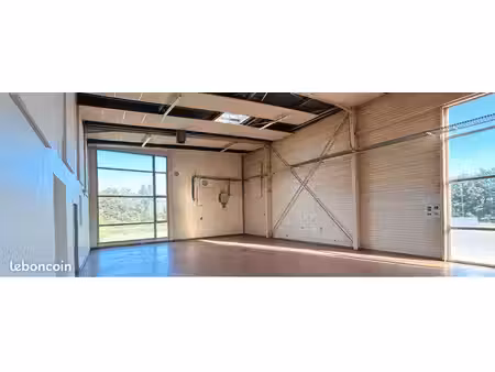 entrepôt 300 m² plomelin