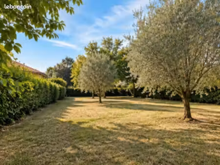 terrain 613 m² saint laurent d arce