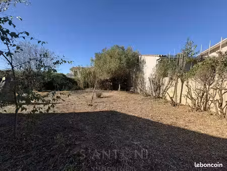terrain 350 m² sete