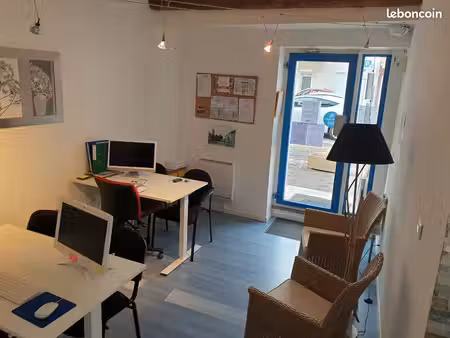 local commercial de 28 m² – centre historique de clarensac
