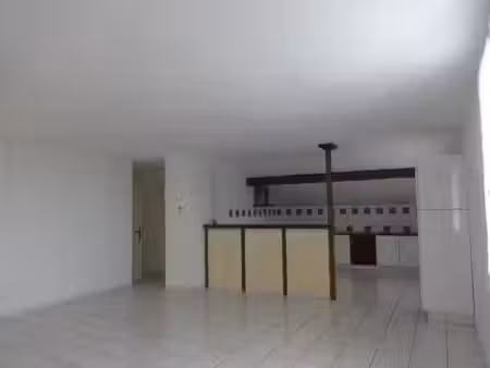 appartement t4 de 107 avec abri voiture à gabat