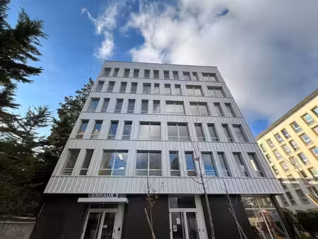 vente bureaux 204m² à 679m²