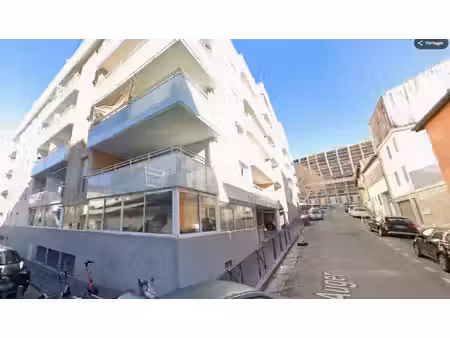 place de parking couverte rue auger angle xavier progin
