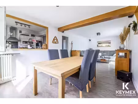 beauvais - appartement 4 pièces avec balcon  cave et parc avec jeux pour enfants