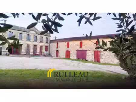 a vendre propriété d'exception à berson - entre charme et po