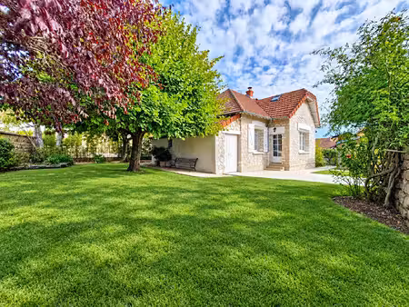 maison chars 5 pièce(s) 110 m2