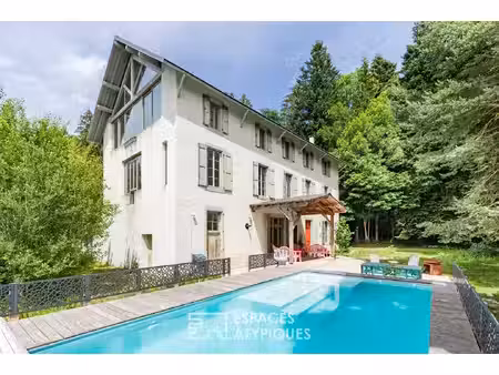 propriété de prestige à saissac : ancien couvent rénové avec piscine et parc