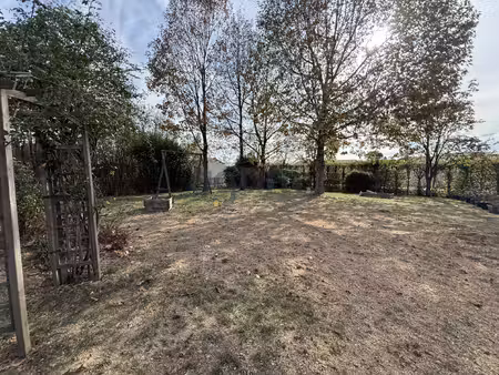 l'herbergement terrain à bâtir de 695 m2