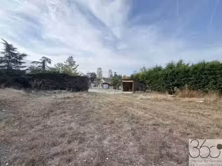 terrain constructible de 729 m² à pibrac