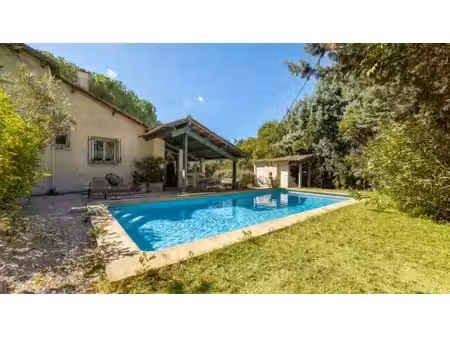 maison de luxe à vendre dans le quartier centre ancien-cros-lotins