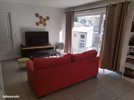 appartement 2 pièces dans petite copropriété