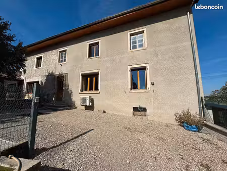 maison 3 pièces 180 m²