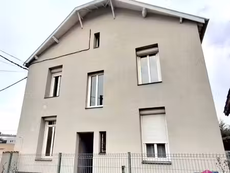 immeuble 8 pièces 182 m²