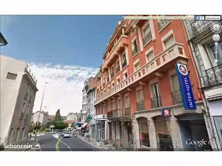 appartement de 116 m2 situé 7 avenue foch au 4 eme étage avec 2 tres grands balcons
